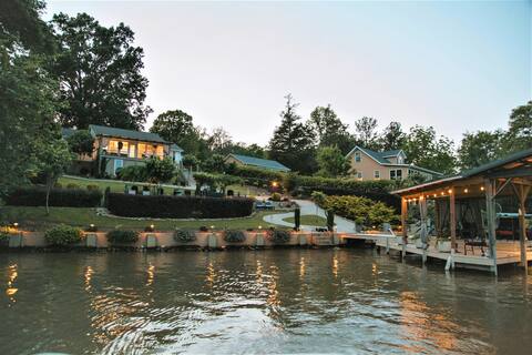 NEW Lakefront Paradise at Lake Greenwood!