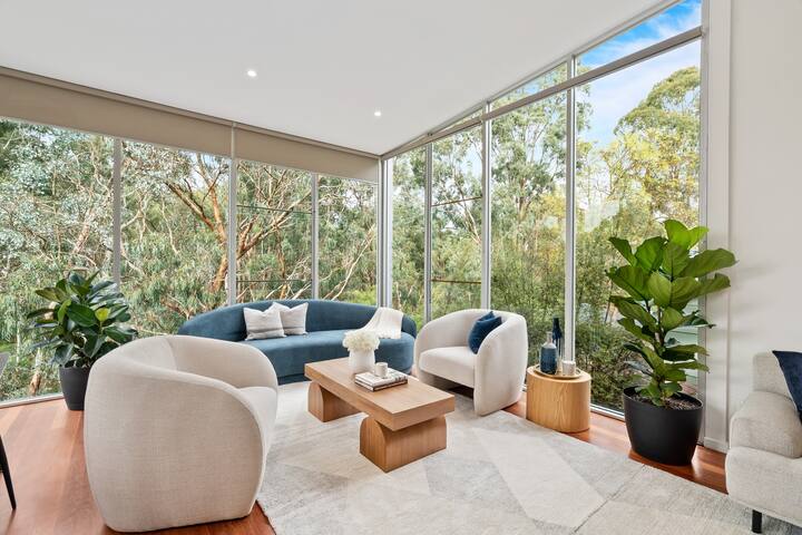 Serenity by the Creek – Luxury Retreat gallery image 5