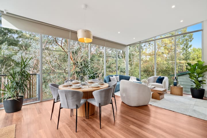 Serenity by the Creek – Luxury Retreat