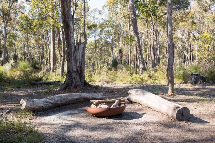 Chardonnay Spa Chalet at Island Brook Estate gallery image 3