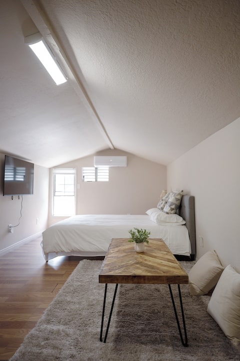 Cozy Loft Suite in Pomona