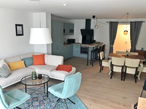 Tasteful new construction in Zirndorf.