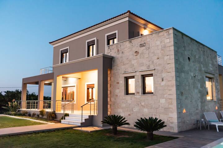 Villa Pervoli – beautiful villa with pool gallery image 5