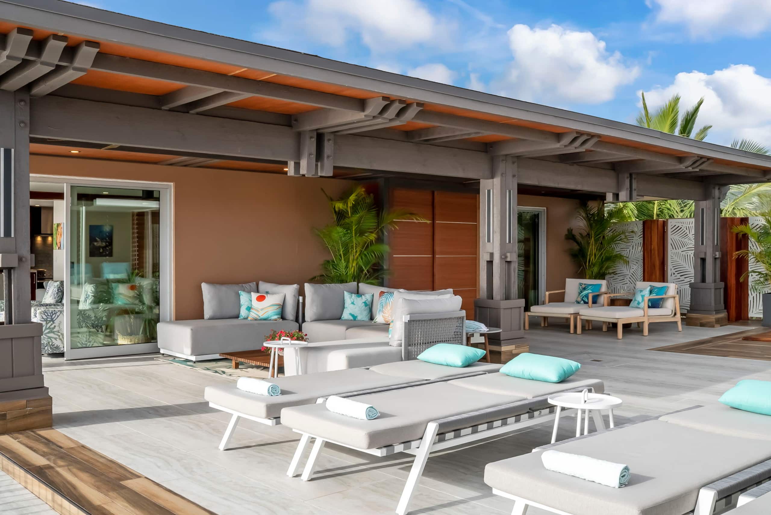 Rooftop at Lahaina Roads - Image 39
