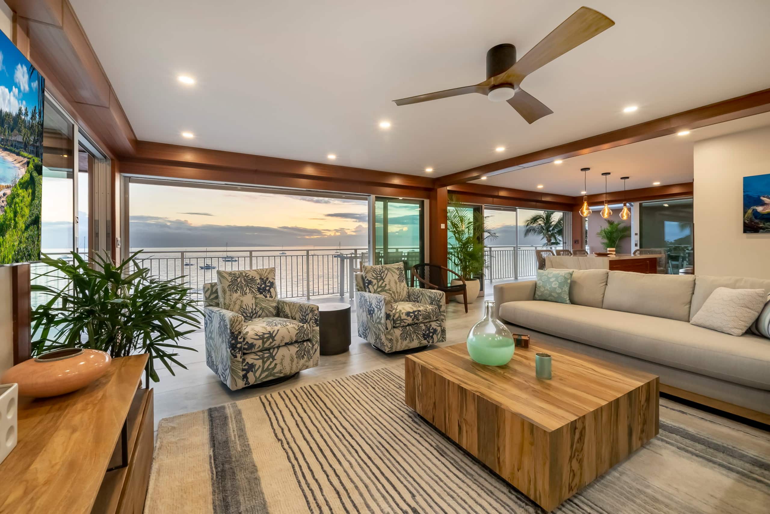 Rooftop at Lahaina Roads - Image 9