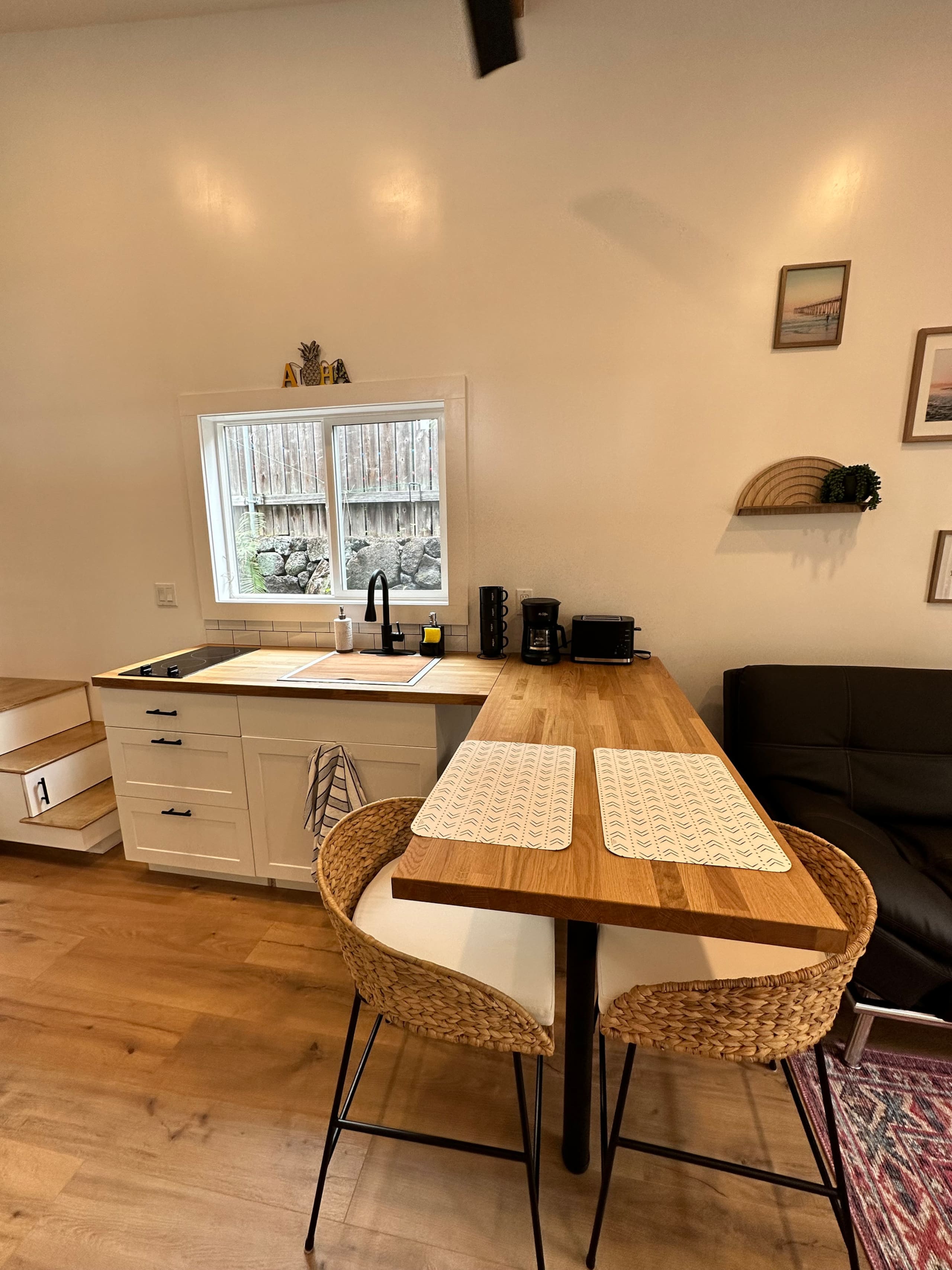 Home in Kailua-Kona · ★4.99 · 1 bedroom · 1 bed · 1 bath - Image 6