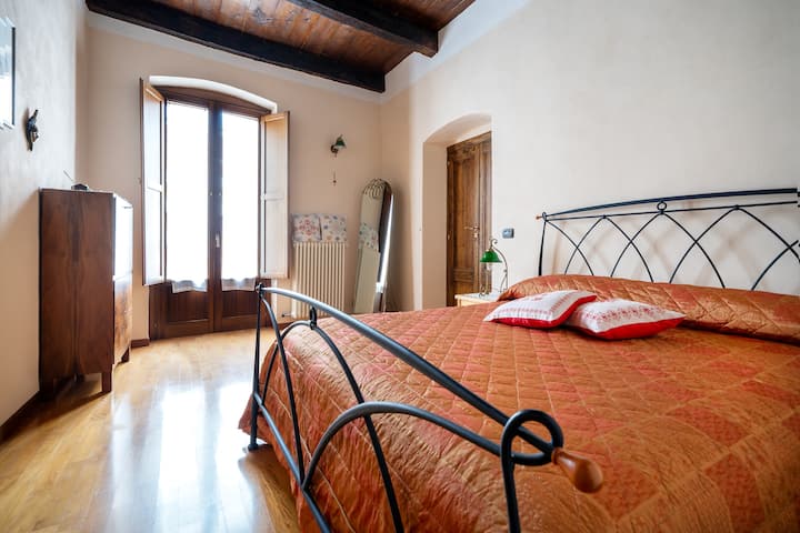 L'Olea vacation home apartment in the historic center