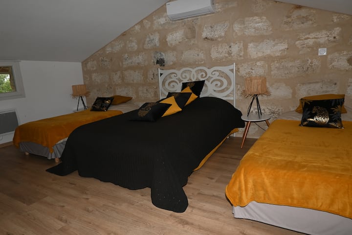 غرفة نوم في طابق واحد