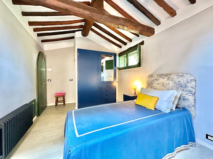 Blue room