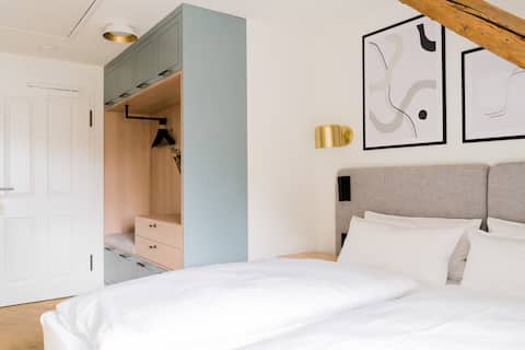 Cozy Double Room, Close to Munich Airport