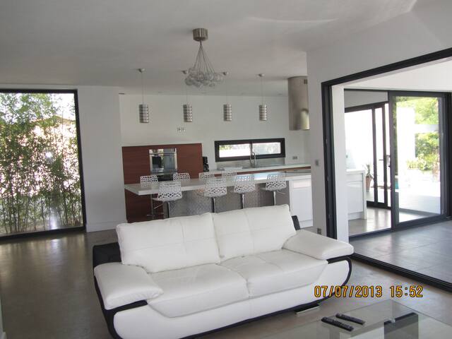 listing_image