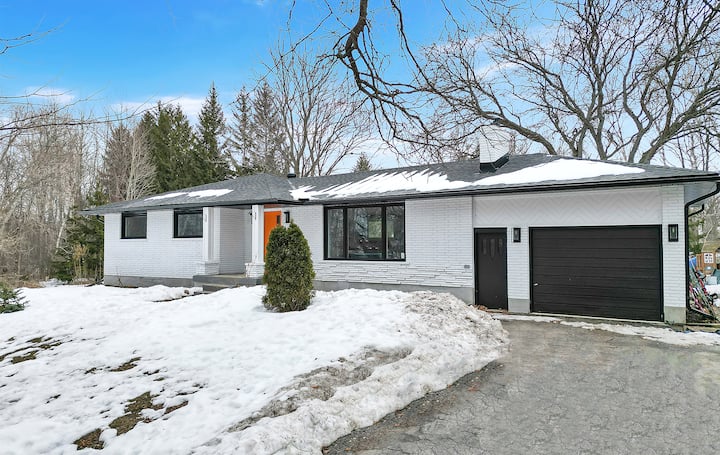 Beautiful Home W/ Private Creek - Collingwood
