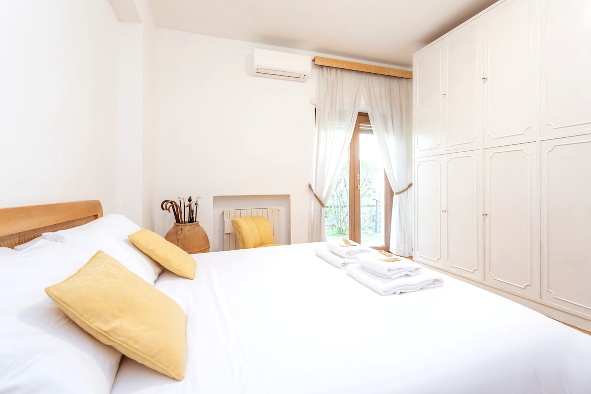 ห้องนอนเตียงใหญ่ห้องที่ 2