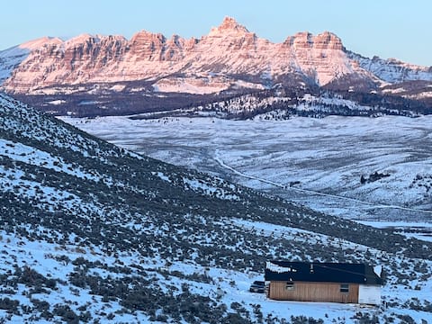 Ramshorn Peak Cabin +15 Acres