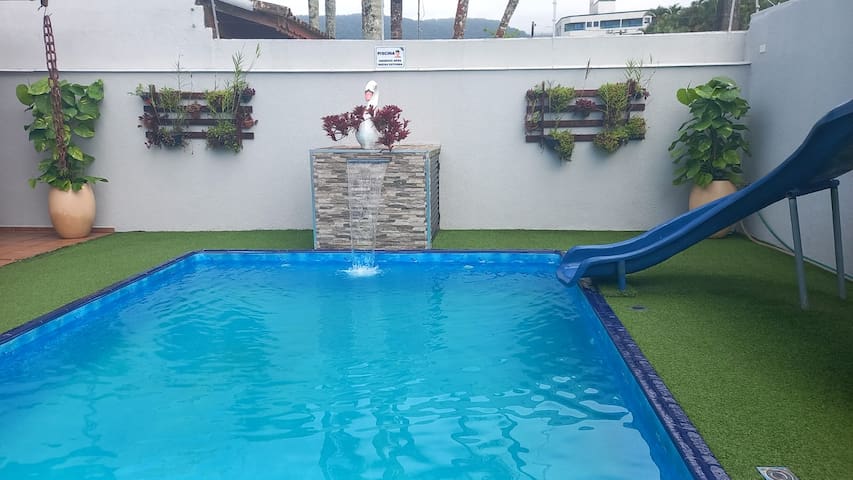 Entire home with 3 bedrooms in Praia Grande - Recanto de lazer: praia e piscina