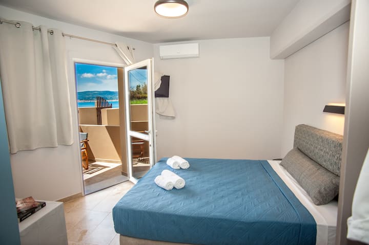 Εgialion Ιqia-14 - Hotels for Rent in Αργοστόλι, Greece - Airbnb