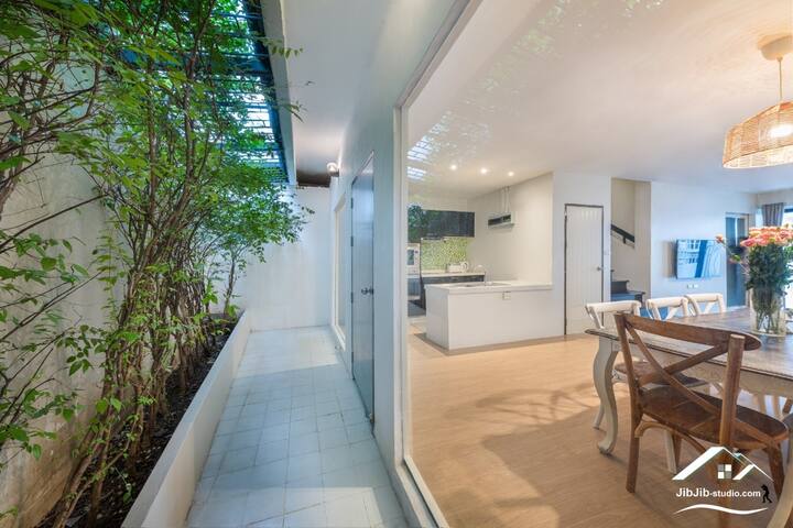 Townhouse in Downtown Sukhumvit gallery image 5