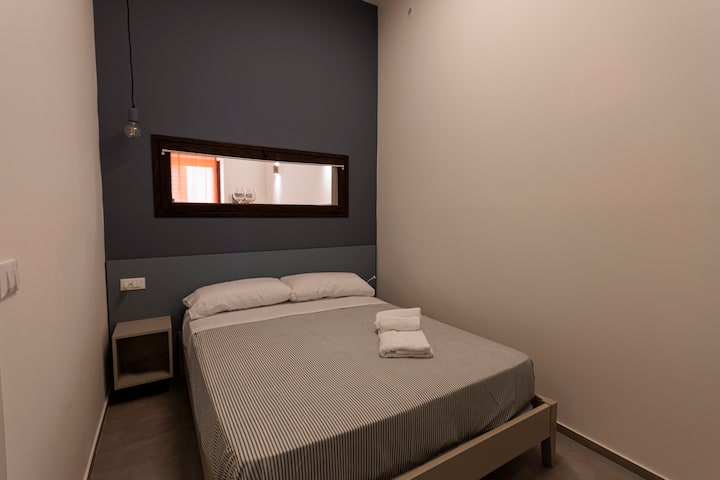 Camera Azzurra (Letto alla Francese)