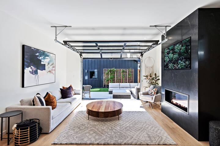 Luxury Home Steps from Tennyson gallery image 2