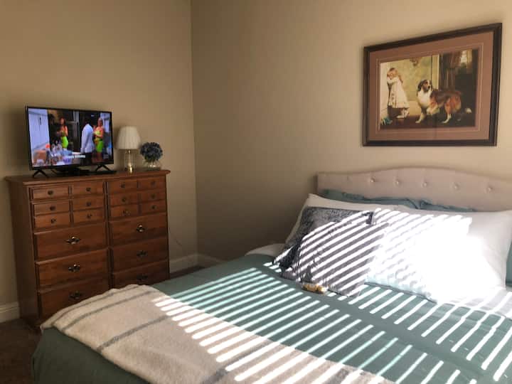 Bedroom #2, New Queen, dresser, TV, luggage rack,  (not shown) night stand & lamp