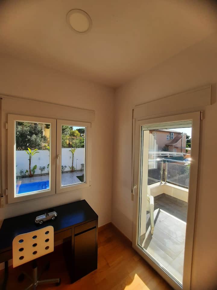 غرفة النوم 2