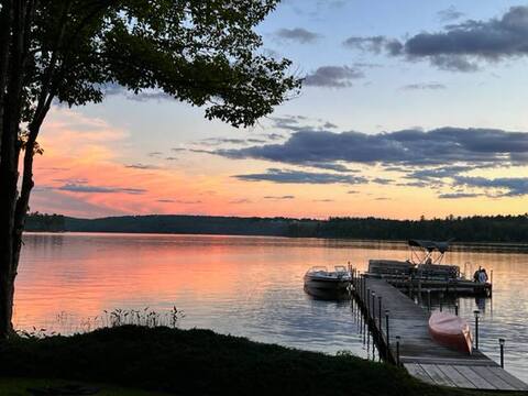 Lakefront paradise with amazing sunsets