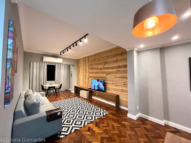 Lindo APT na Avenida Atlântica, de fundos, 3 Qts.