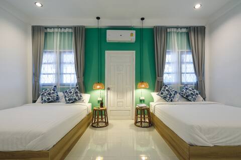 Family Suite 2 BR 1.3 km from Center