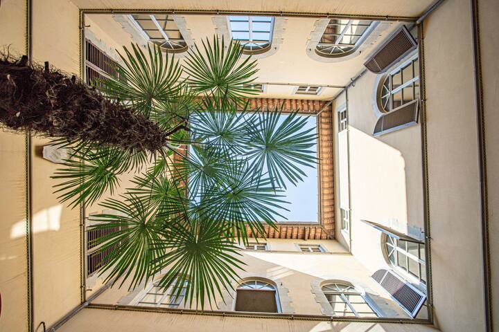 Stay in a Prestigious Landmark in Florence gallery image 3