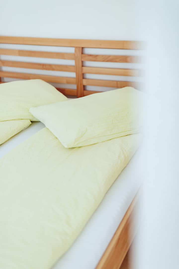 Room 1 with double bed, en suite bathroom and SmartTV