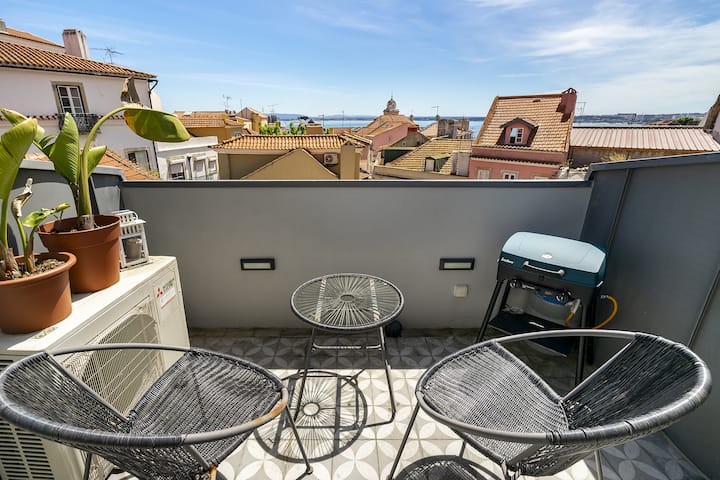 2-bed Minimalist Retreat For D Nomads & R Workers - Lisboa