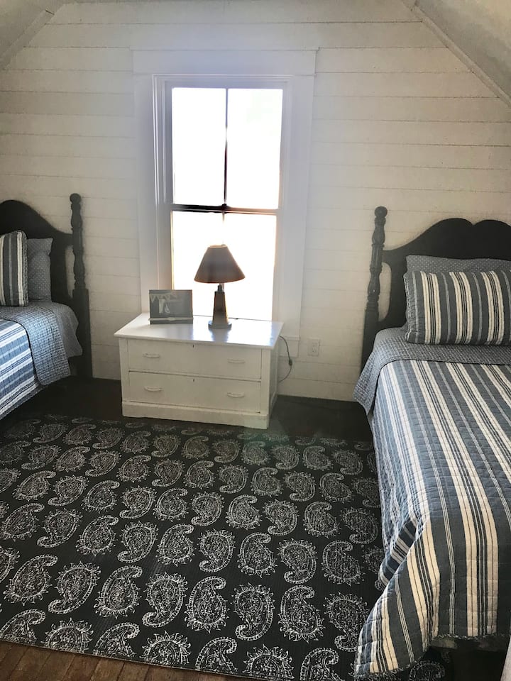 Deuxième étage de la chambre à deux lits