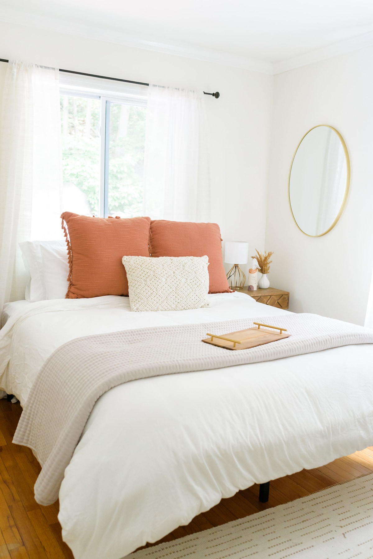 Naša druhá spálňa s pohodlnou manželskou posteľou Queen. 