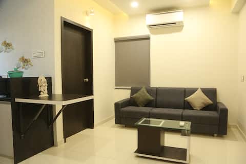 Elegant service apartment