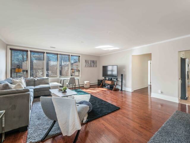 Executive Suite in Forest Hill gallery image 5