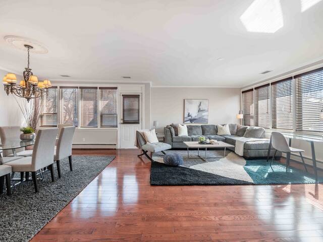 Executive Suite in Forest Hill