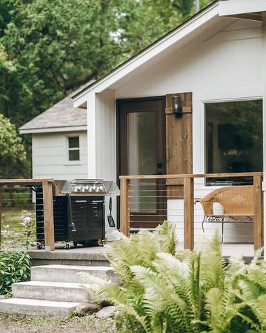 Wild Mountain Retreat gallery image 2