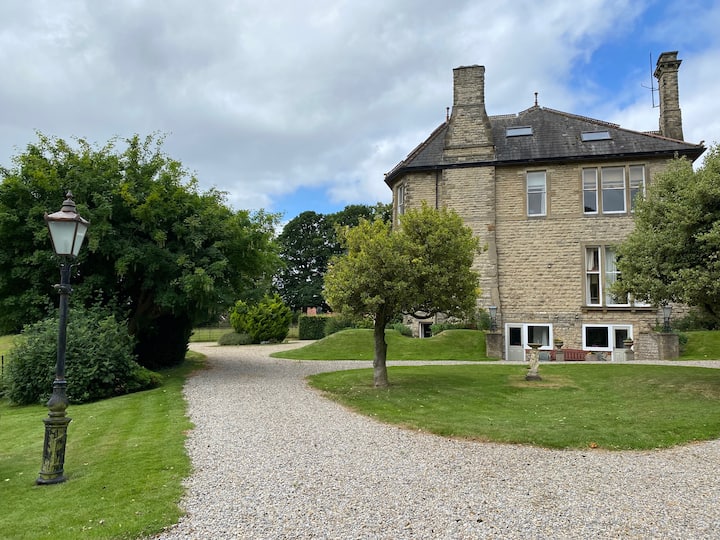 Bellfield Country Suite No. 2 Apartments for Rent in Masham, England