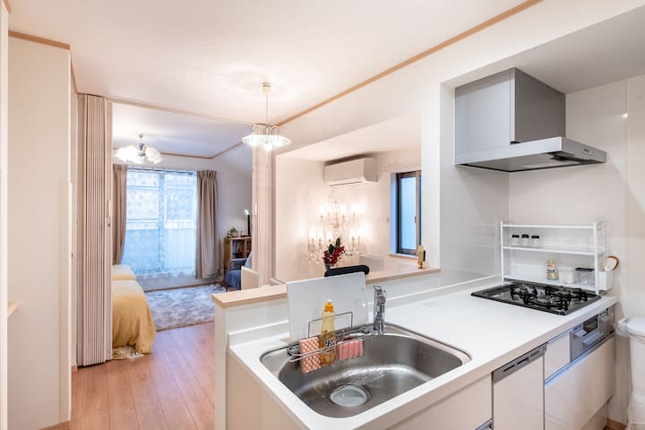 高田馬場駅徒歩4分/3LDK最大14名/高速Wi-Fi/長期滞在/閑静な住宅街にある一軒家