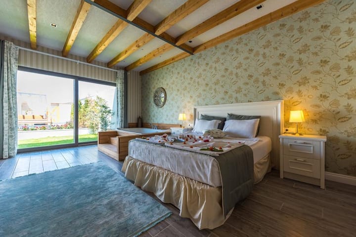 غرفة النوم 1