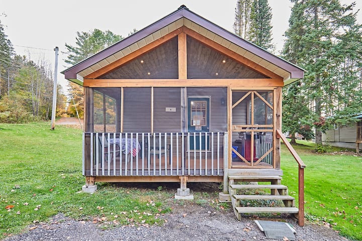 Cottage # 04 - Algonquin Provincial Park