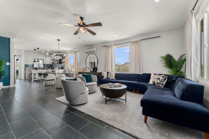 Desert Escape W/ Hot Tub + Fire Pit | Near Park - Yucca Valley, CA