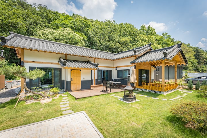 Private new Castana Pension (Hanok)