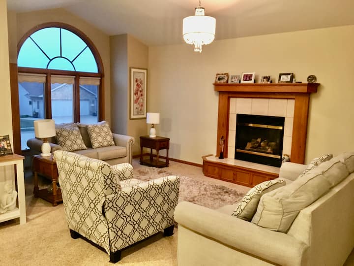 Room In Dubuque - Dubuque, IA