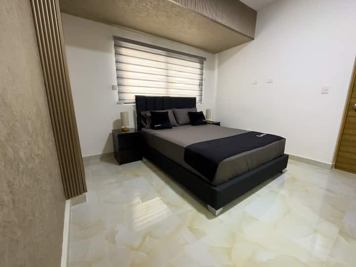 ห้องนอนใหญ่