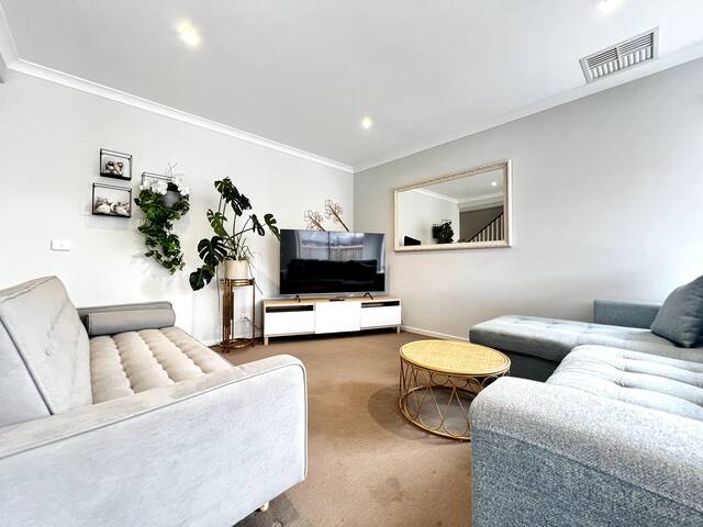 Five Bedrooms Double Story House22 gallery image 2