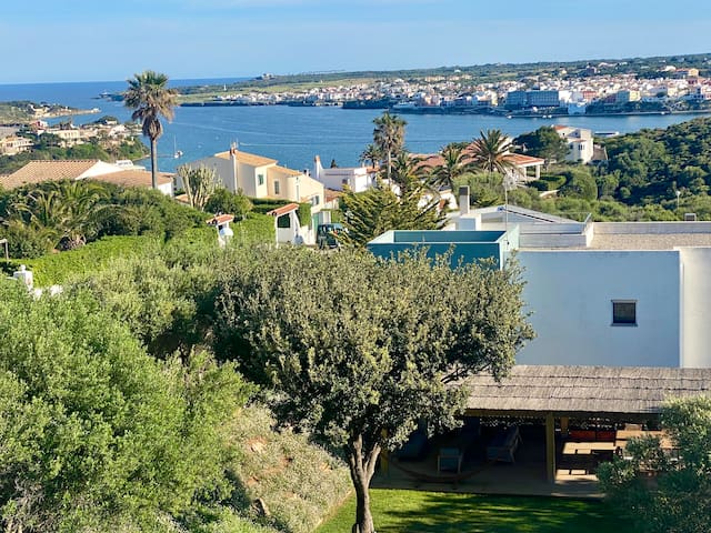 Bini Moxonia pool, large garden, sea views.