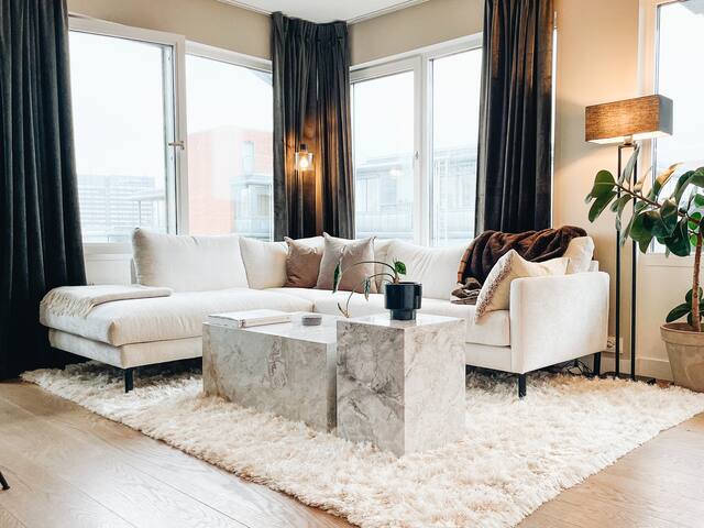 Central and luxurious – Calm area gallery image 3