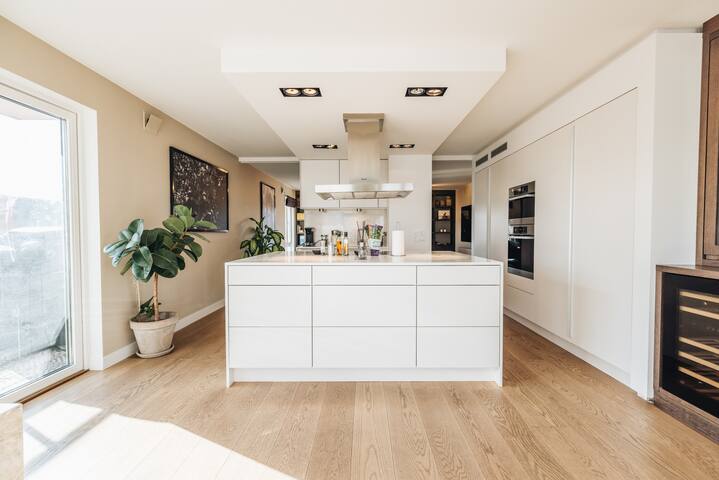 Central and luxurious – Calm area gallery image 5