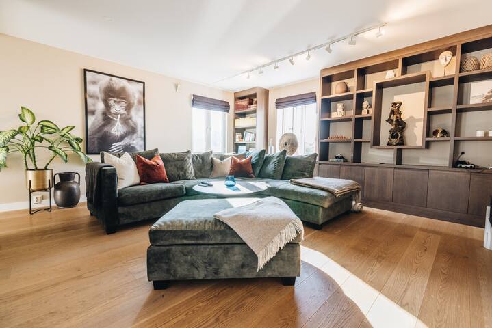 Central and luxurious – Calm area gallery image 2